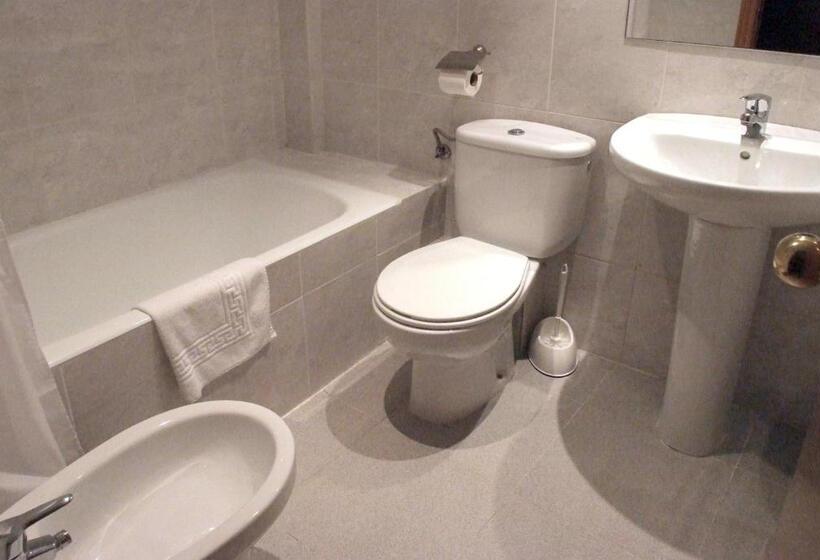 اتاق استاندارد, Goya