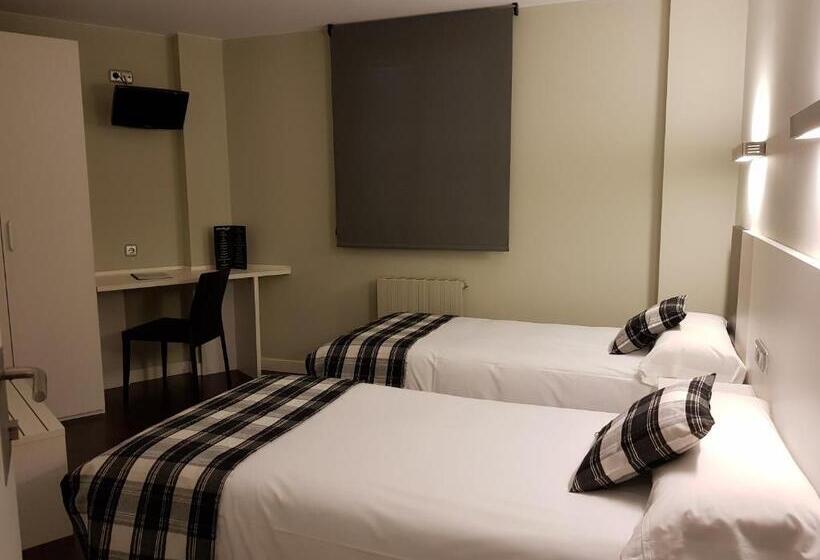 スタンダードルーム, Hostal Ameztia