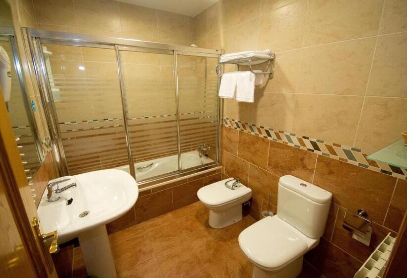 标准单人间, Hostal El Cruce