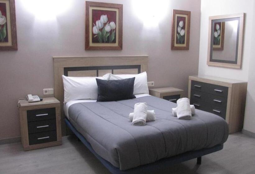 标准单人间, Hostal El Cruce