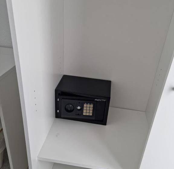 スタンダードルーム, Hostal Nerjasol