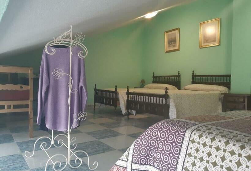 חדר משפחתי, Hostal Restaurante Ceres