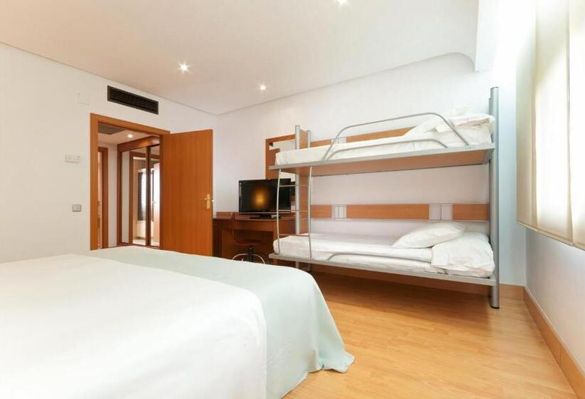 اتاق استاندارد چهار تخته, Gran Hotel Los Angeles