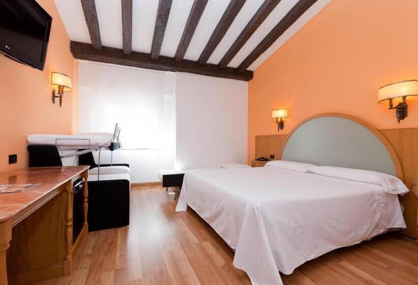 اتاق خانوادگی, Gran Hotel Los Angeles