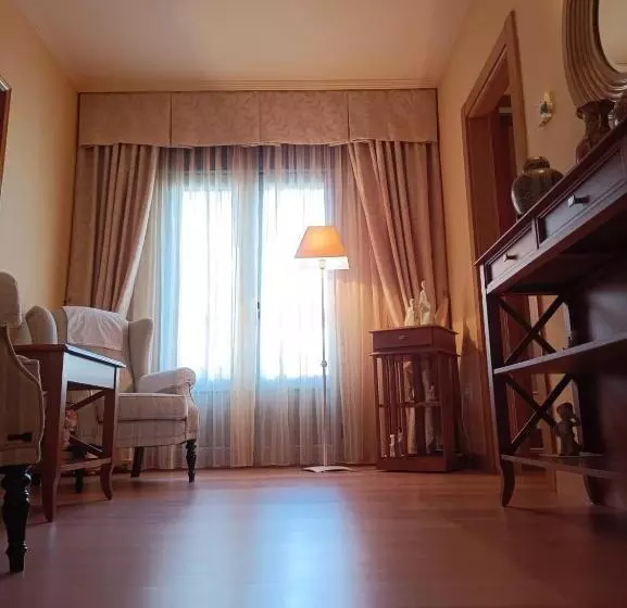 Sviitti, Villa De Larraga