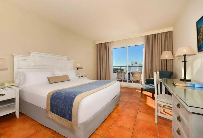 اتاق اساندارد با چشمانداز جانبی به دریا, Fuerte Conil Resort