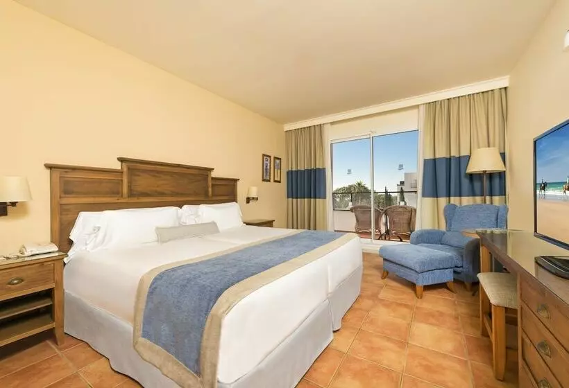 اتاق اساندارد با چشمانداز جانبی به دریا, Fuerte Conil Resort