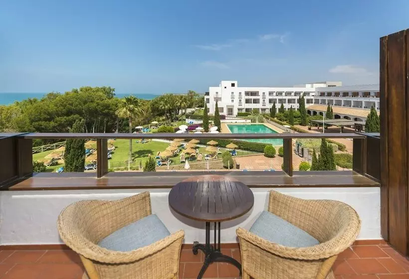اتاق اساندارد با چشمانداز جانبی به دریا, Fuerte Conil Resort