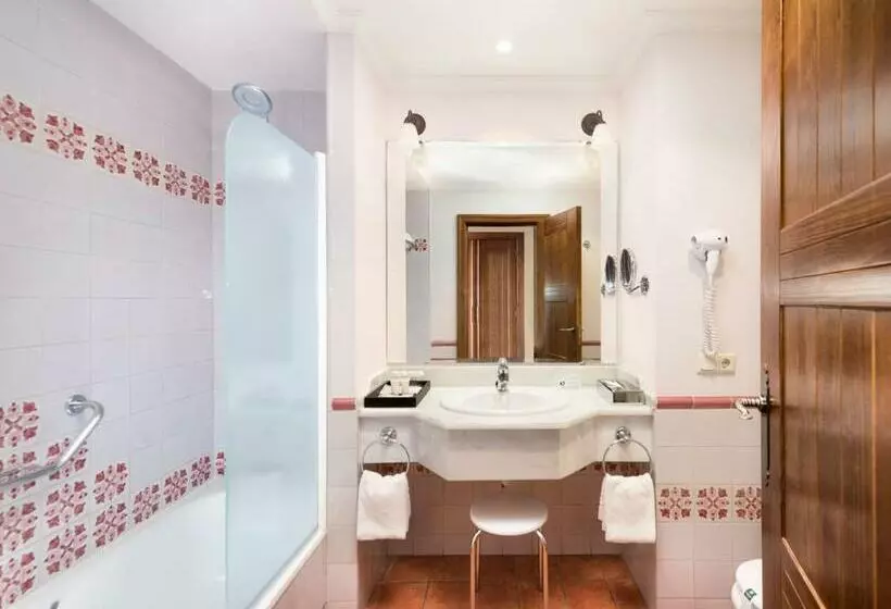 اتاق استاندارد سه تخته با چشمانداز, Fuerte Conil Resort