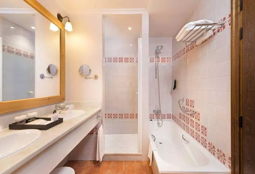 سوییت جونیور, Fuerte Conil Resort