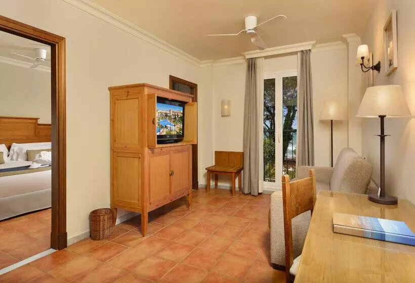 سوییت جونیور, Fuerte Conil Resort