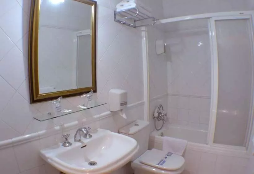 スタンダードシティビュールーム, Hostal Canovas