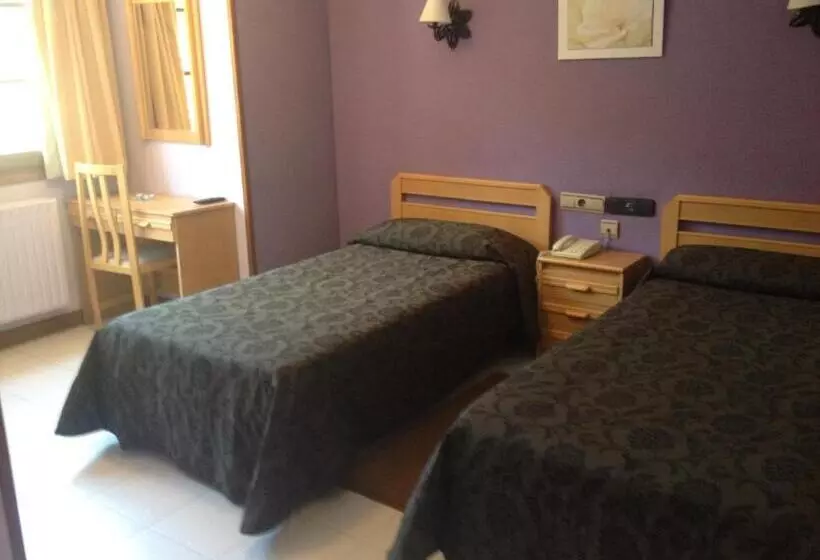 Camera Standard, Hostal Centro