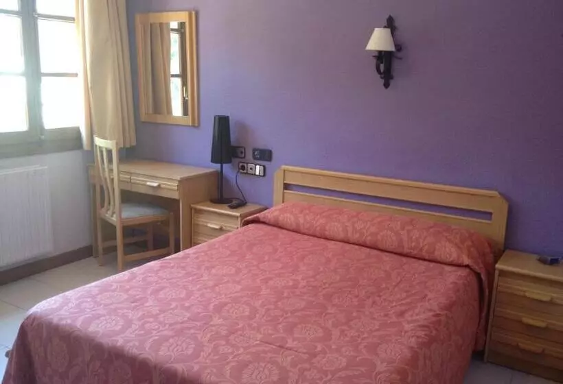 Camera Standard, Hostal Centro