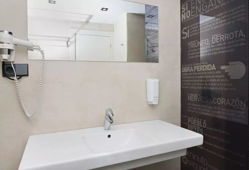 اتاق استاندارد, Hospedium Hostal Un Punto Chic