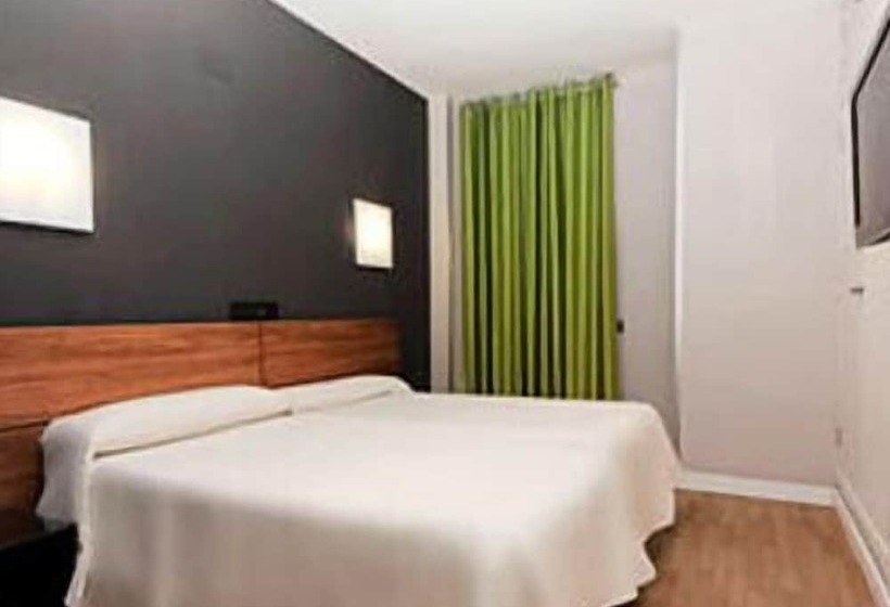 غرفة قياسية رباعية, Hospedium Hostal Un Punto Chic