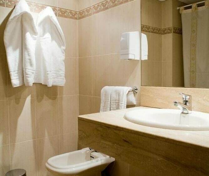 חדר סטנדרט יחיד, Canal Olimpic