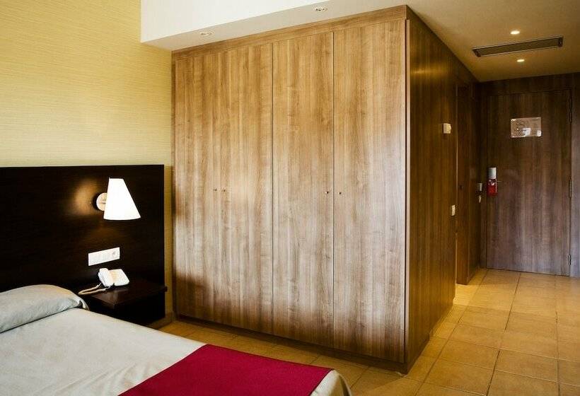 חדר סטנדרט יחיד, Canal Olimpic