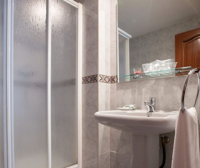 标准间, Costa Verde