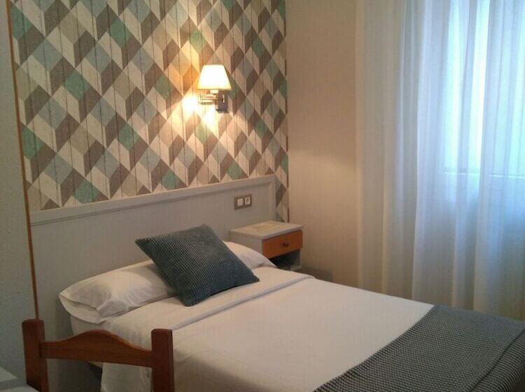 标准单人间, Costa Verde