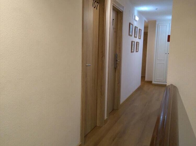 标准间, Costa Verde