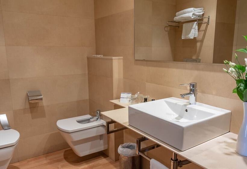 חדר סטנדרט, J. Balmes Vic