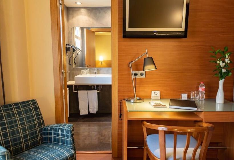 חדר סטנדרט, J. Balmes Vic