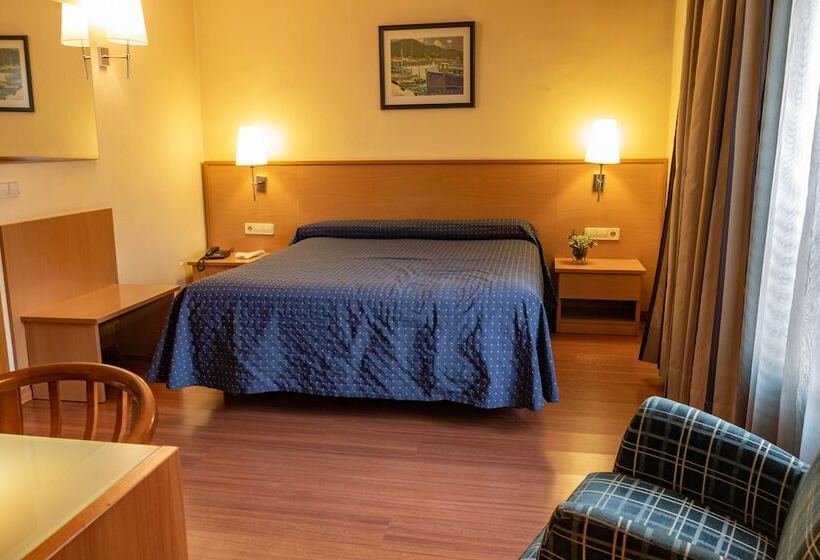 חדר סטנדרט, J. Balmes Vic