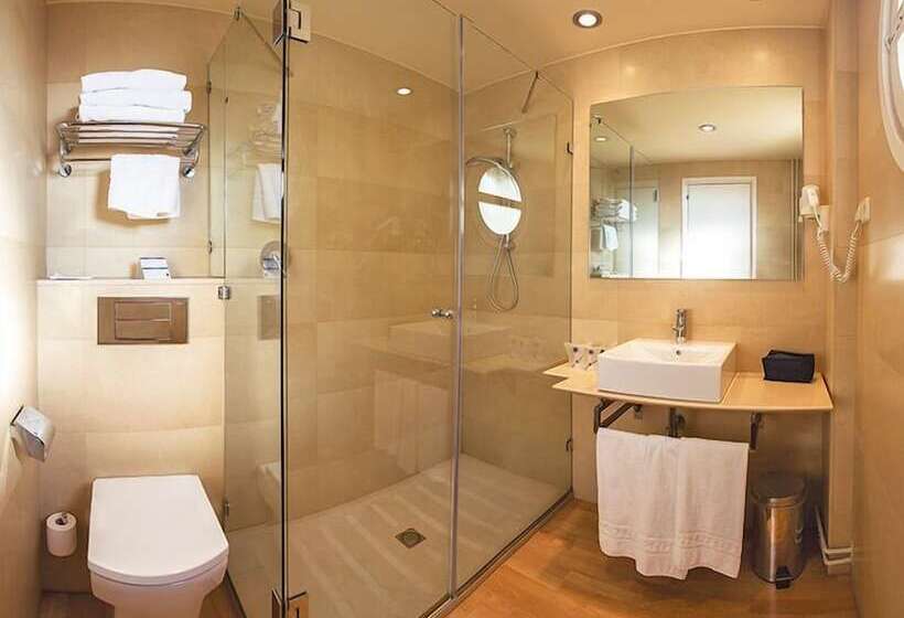 חדר סטנדרט יחיד, J. Balmes Vic