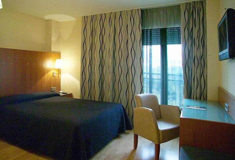 חדר סטנדרט יחיד, J. Balmes Vic