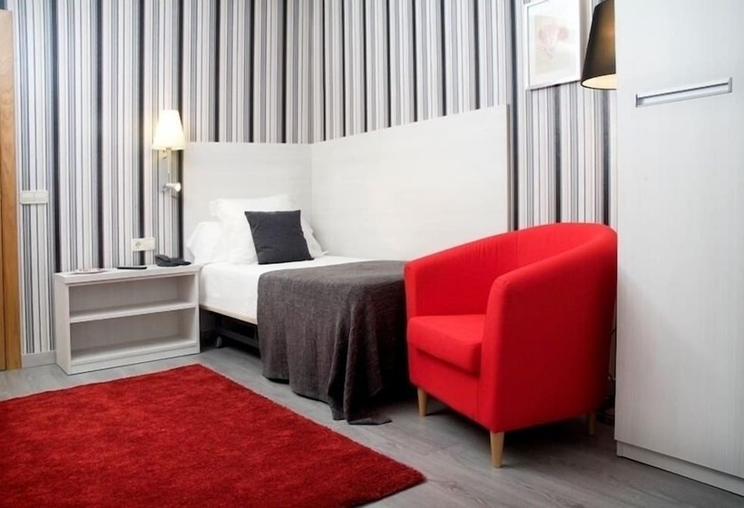 חדר סטנדרט יחיד, J. Balmes Vic