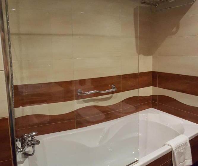 수피리어 룸, Valle Las Luiñas