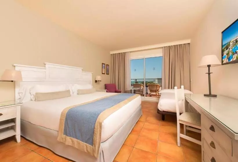 اتاق استاندارد سه تخته با چشمانداز, Fuerte Conil Resort