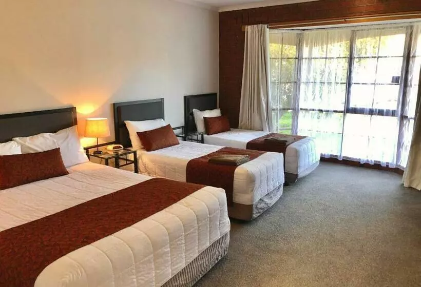 クイーンサイズベッドのスタンダードルーム, Ararat Colonial Lodge Motel