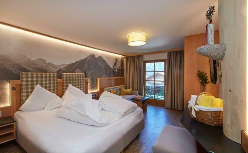 Номер Стандарт с Балконом, Alpenrose Wellness