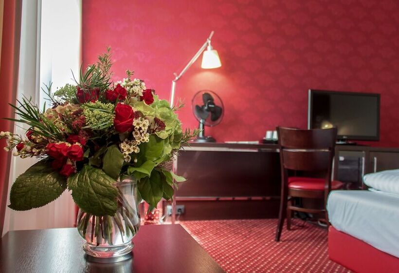 Номер Комфорт, Best Western Plaza Hotel Wels