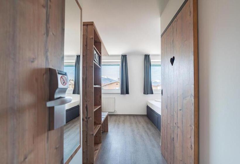 エコノミールーム, Binders Budget Citymountain