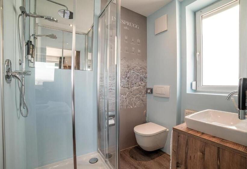 エコノミールーム, Binders Budget Citymountain