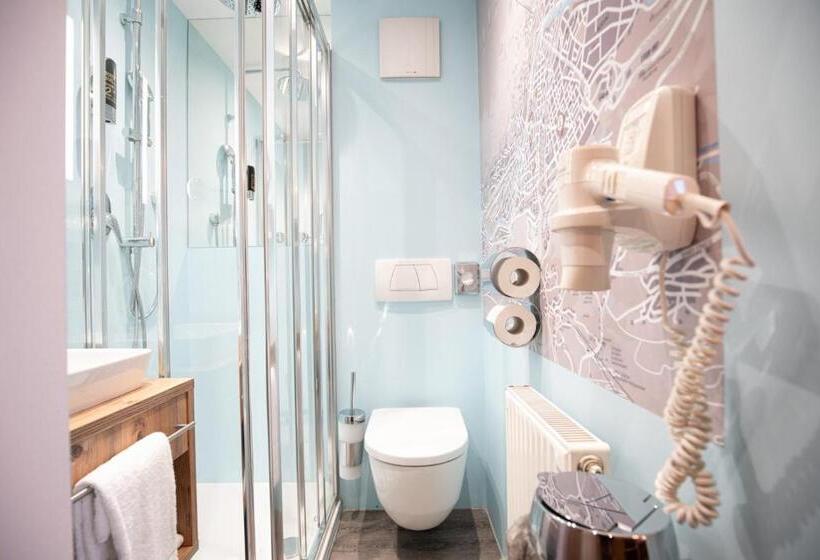 スタンダードシングルルーム, Binders Budget Citymountain