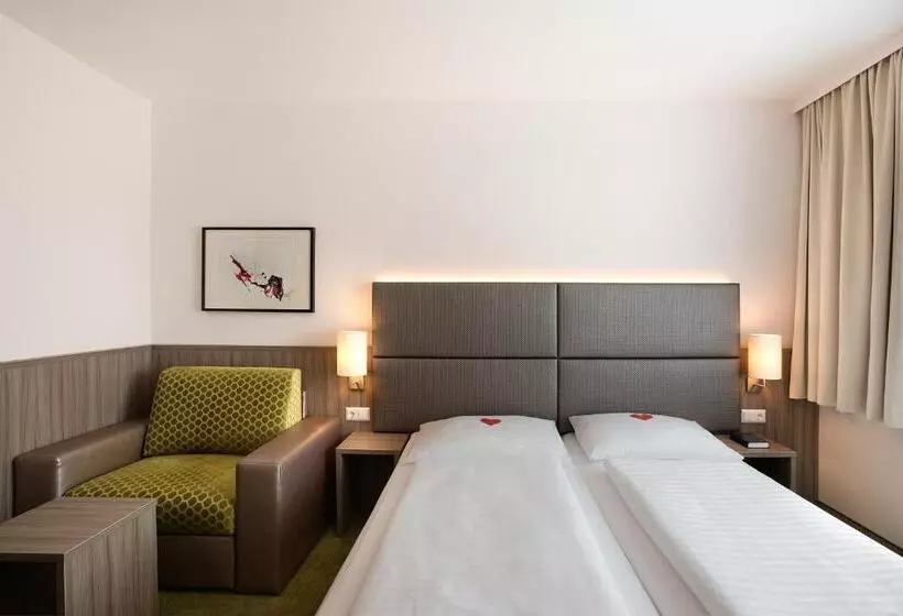 اتاق کلاسیک, City