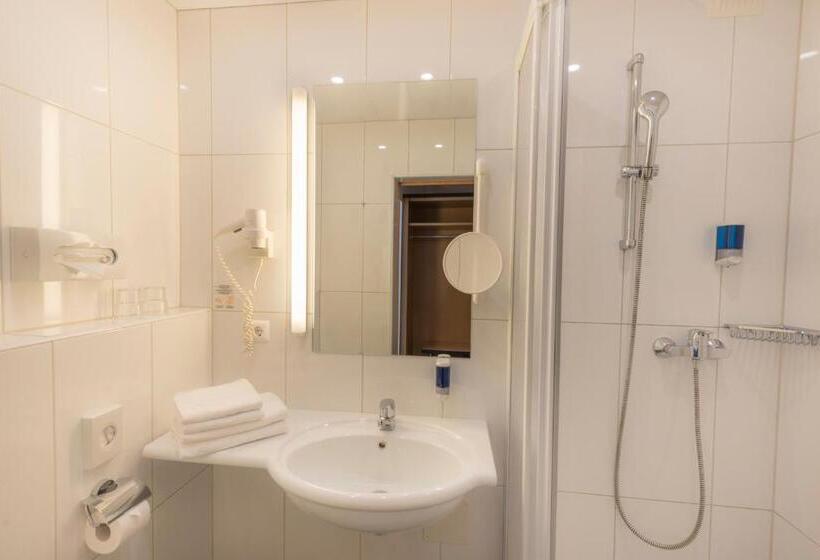 스탠다드 트리플 룸, City