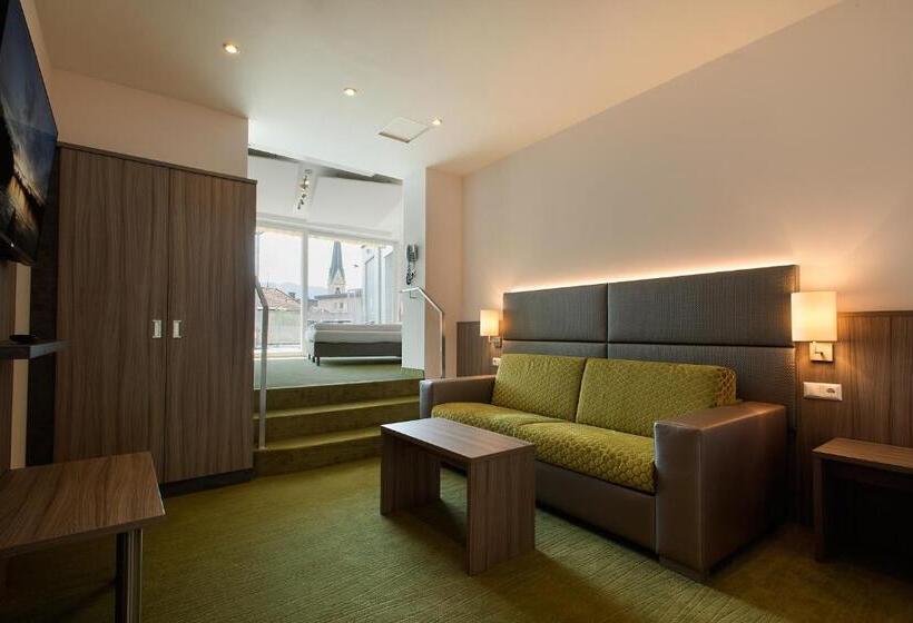 테라스 주니어 스위트, City