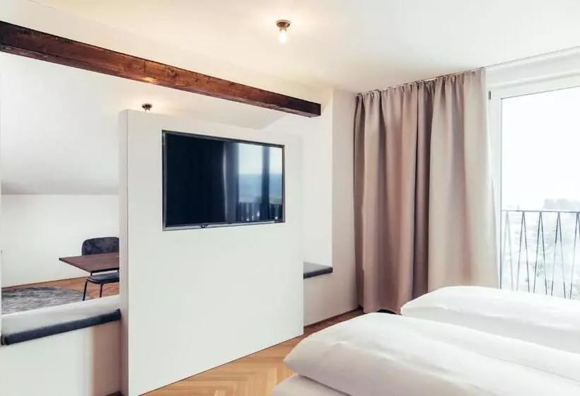 スイート, Dermuth Klagenfurt