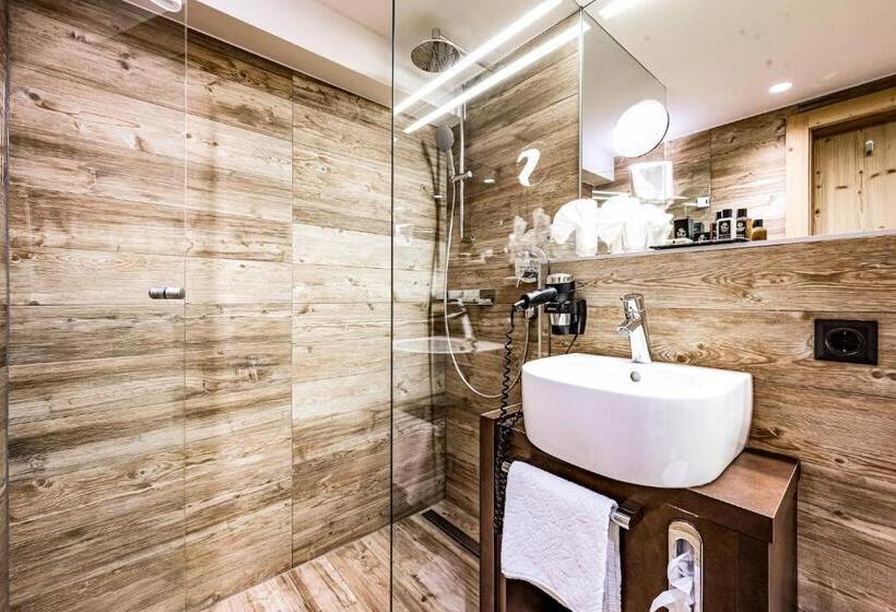 スタンダードルーム, Edelweiss & Gurgl