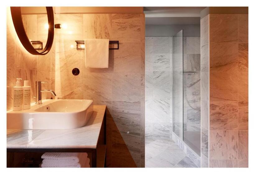 جناح سوبيريور, Hirschen   Fine Hotel, Restaurant & Spa