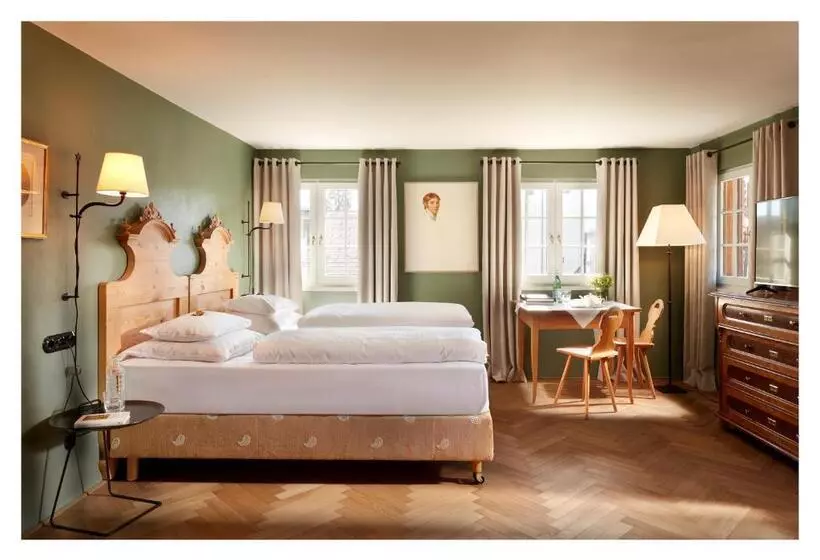 デラックスルーム, Hirschen   Fine Hotel, Restaurant & Spa