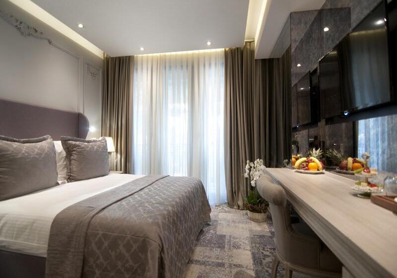 اتاق استاندارد یک نفره, Grauer Bar