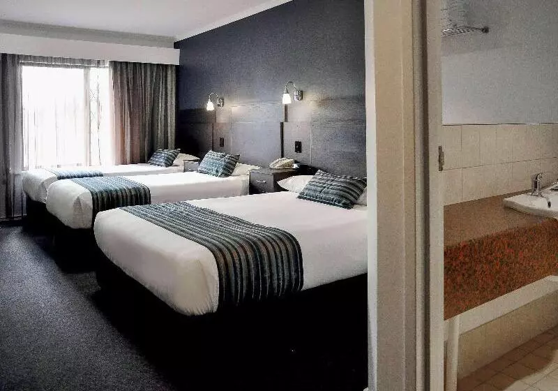 クイーンサイズベッドのスタンダードルーム, Ibis Styles Adelaide Manor