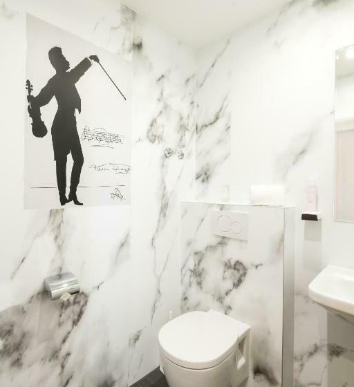 اتاق کلاسیک یک تخته, Johann Strauss