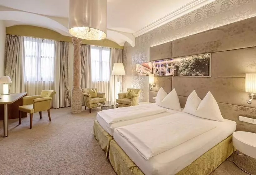 Suite Junior, Mader